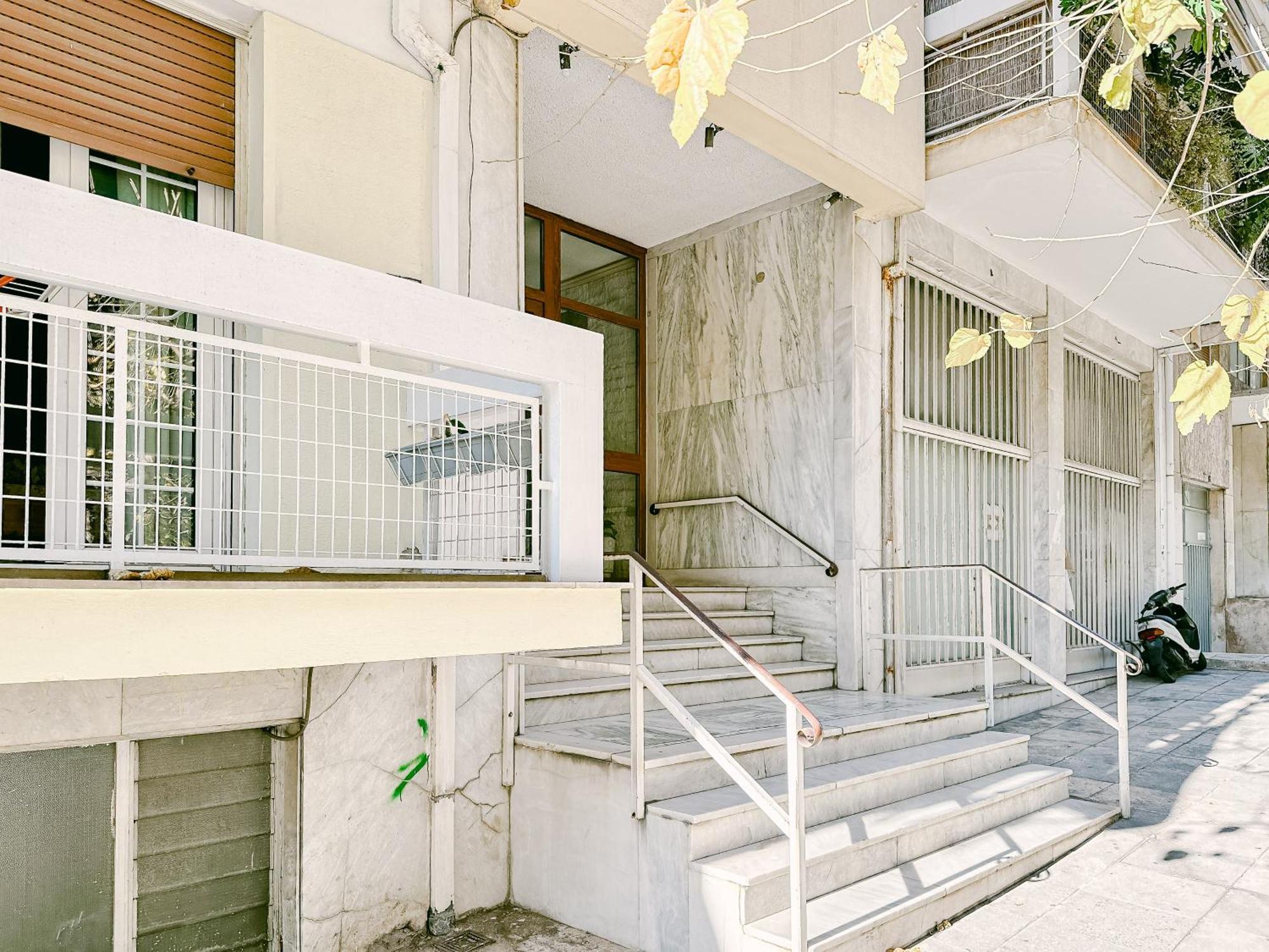 Quiet Home In Katehaki Metro. 아테네 외부 사진